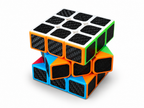 Speed Cube 3 x 3 mit schraffierten Elementen leicht verdreht