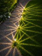 LED Solar Gartenleuchte mit dekorativem Kristall-Lichteffekt
